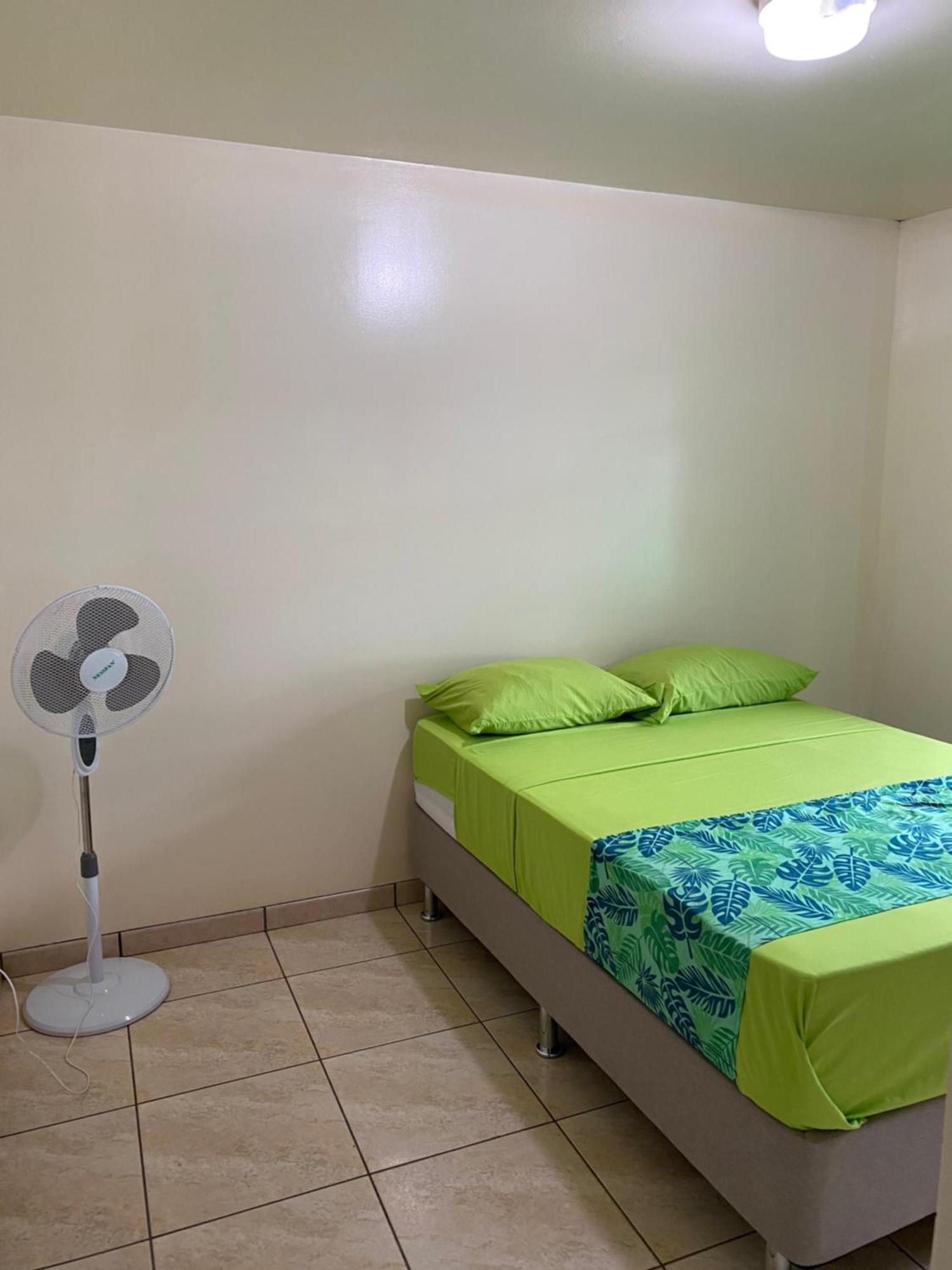 Chez Taua Maison Isolee Pas De Wifi Ni Bus Opoa 外观 照片